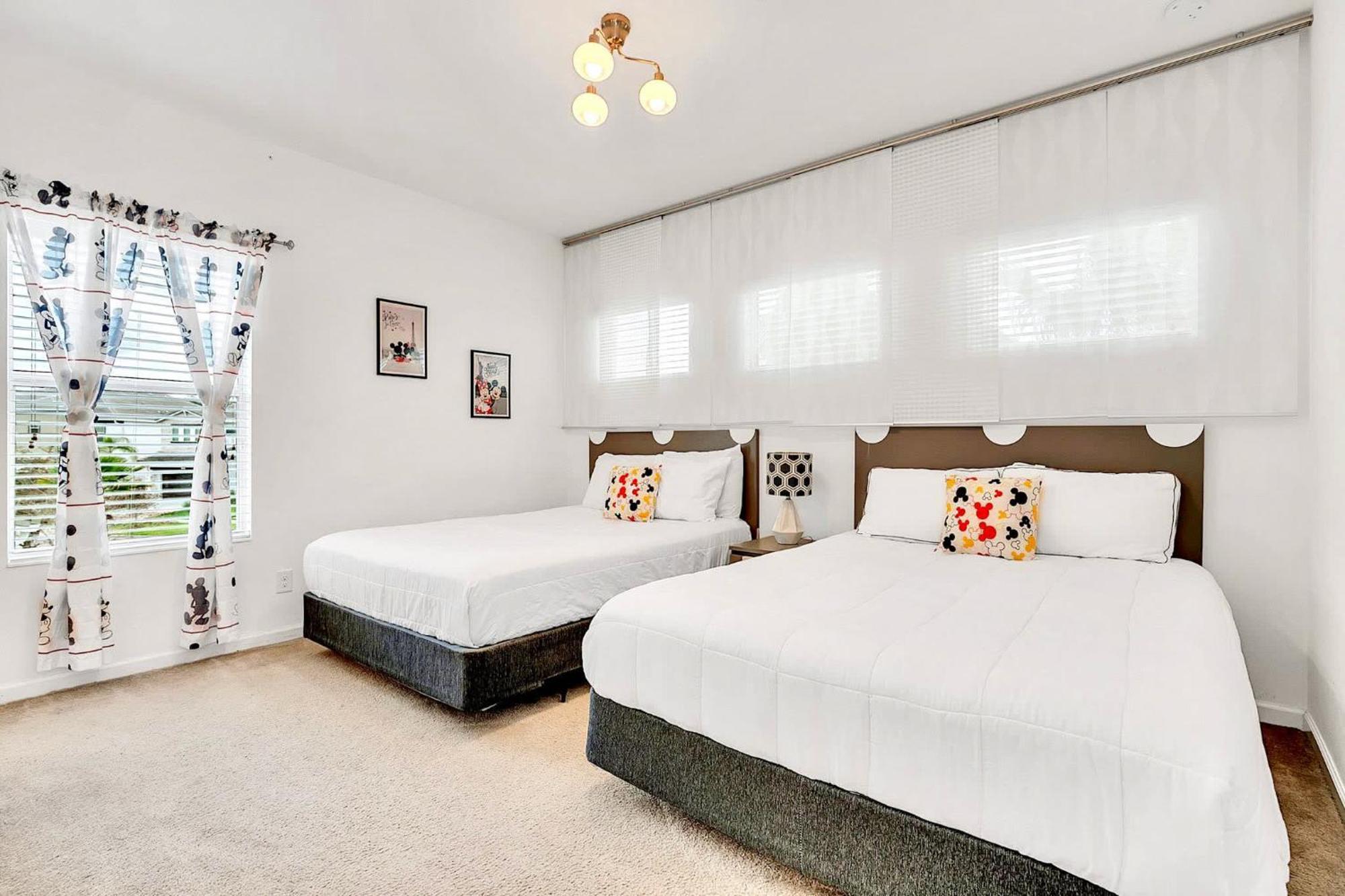 6br Luxury W Pool Hot Tub And Games *