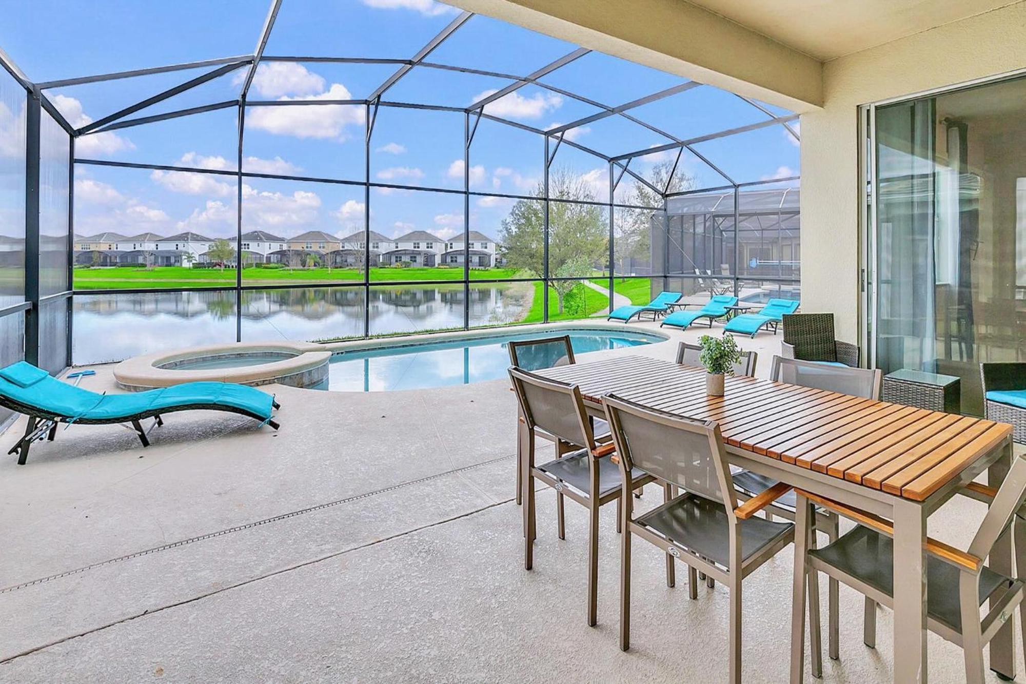 6br Luxury W Pool Hot Tub And Games *